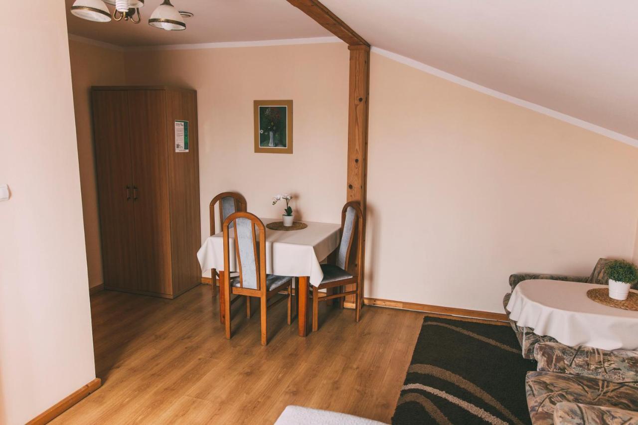 Pokoje Goscinne & Restauracja Pestka Choczewo Bagian luar foto