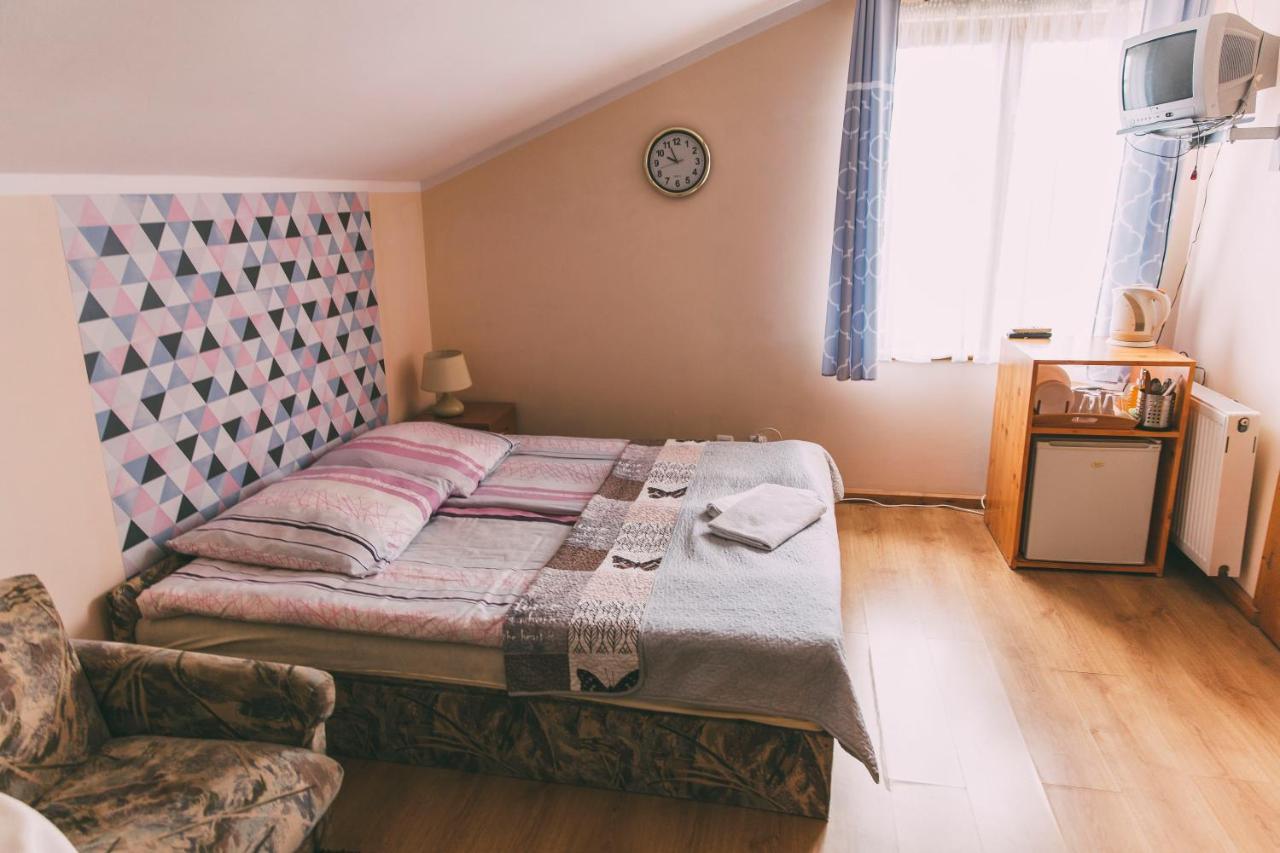 Pokoje Goscinne & Restauracja Pestka Choczewo Bagian luar foto