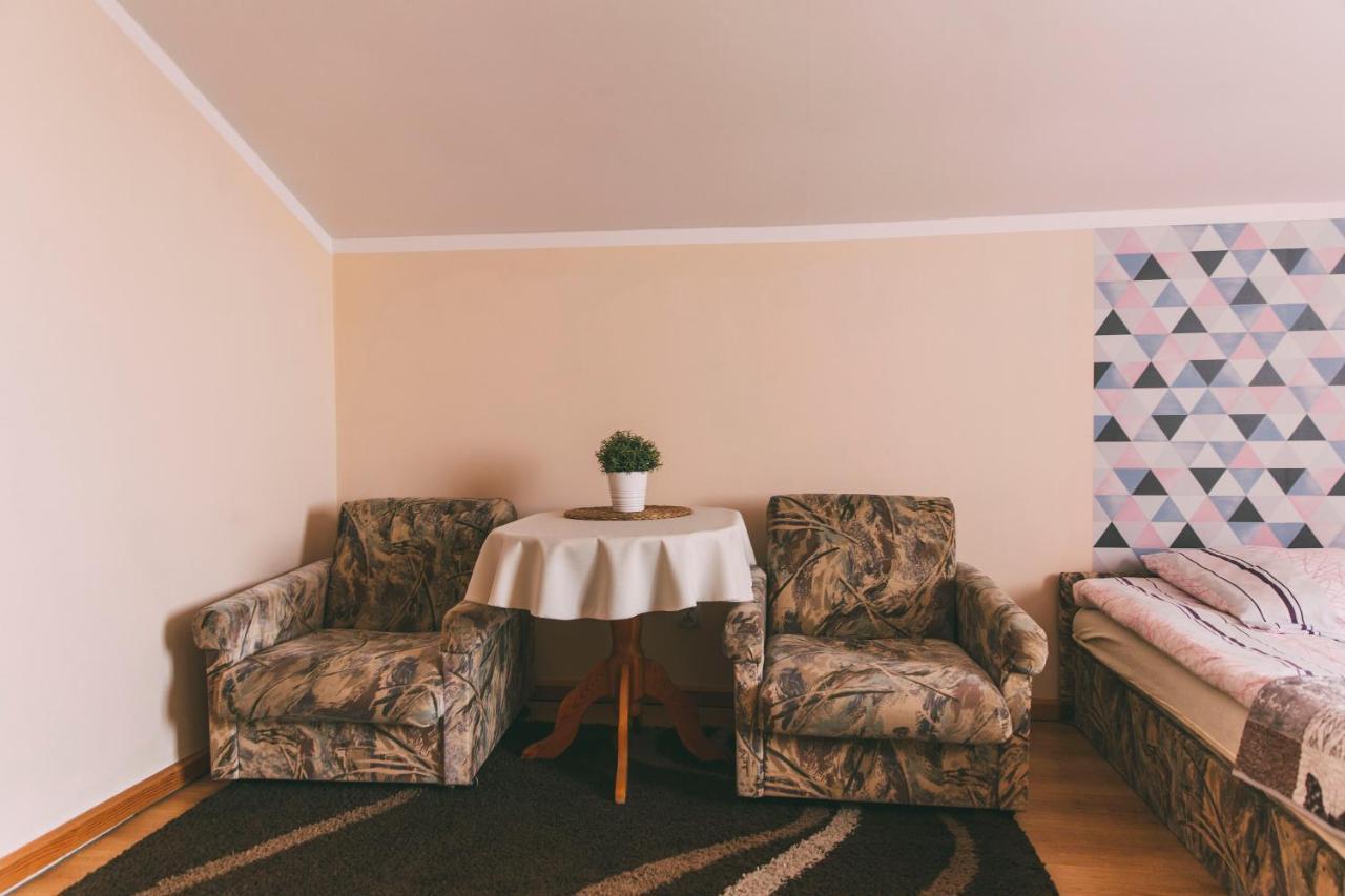 Pokoje Goscinne & Restauracja Pestka Choczewo Bagian luar foto