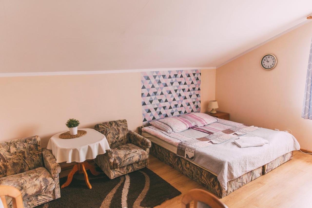 Pokoje Goscinne & Restauracja Pestka Choczewo Bagian luar foto