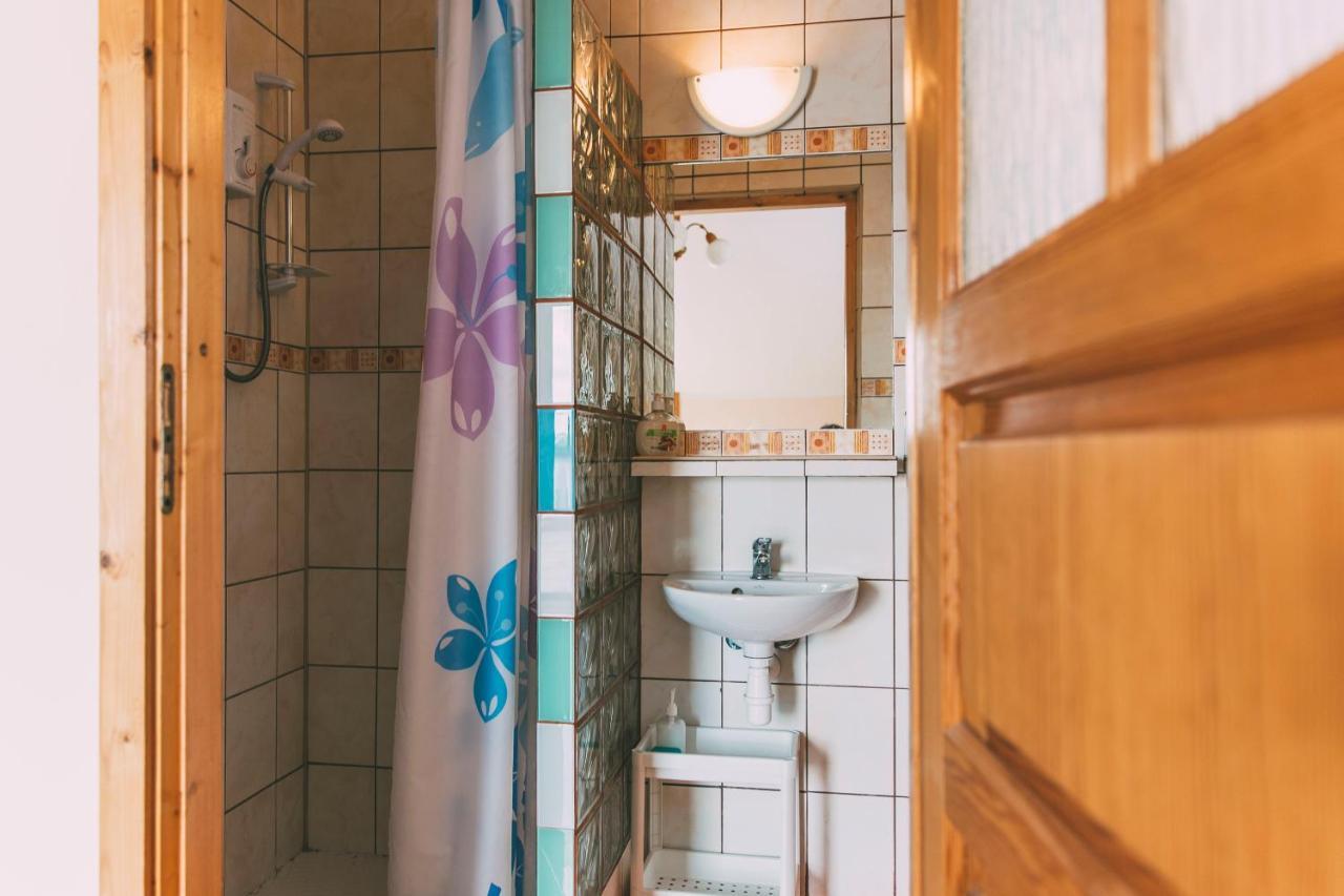 Pokoje Goscinne & Restauracja Pestka Choczewo Bagian luar foto