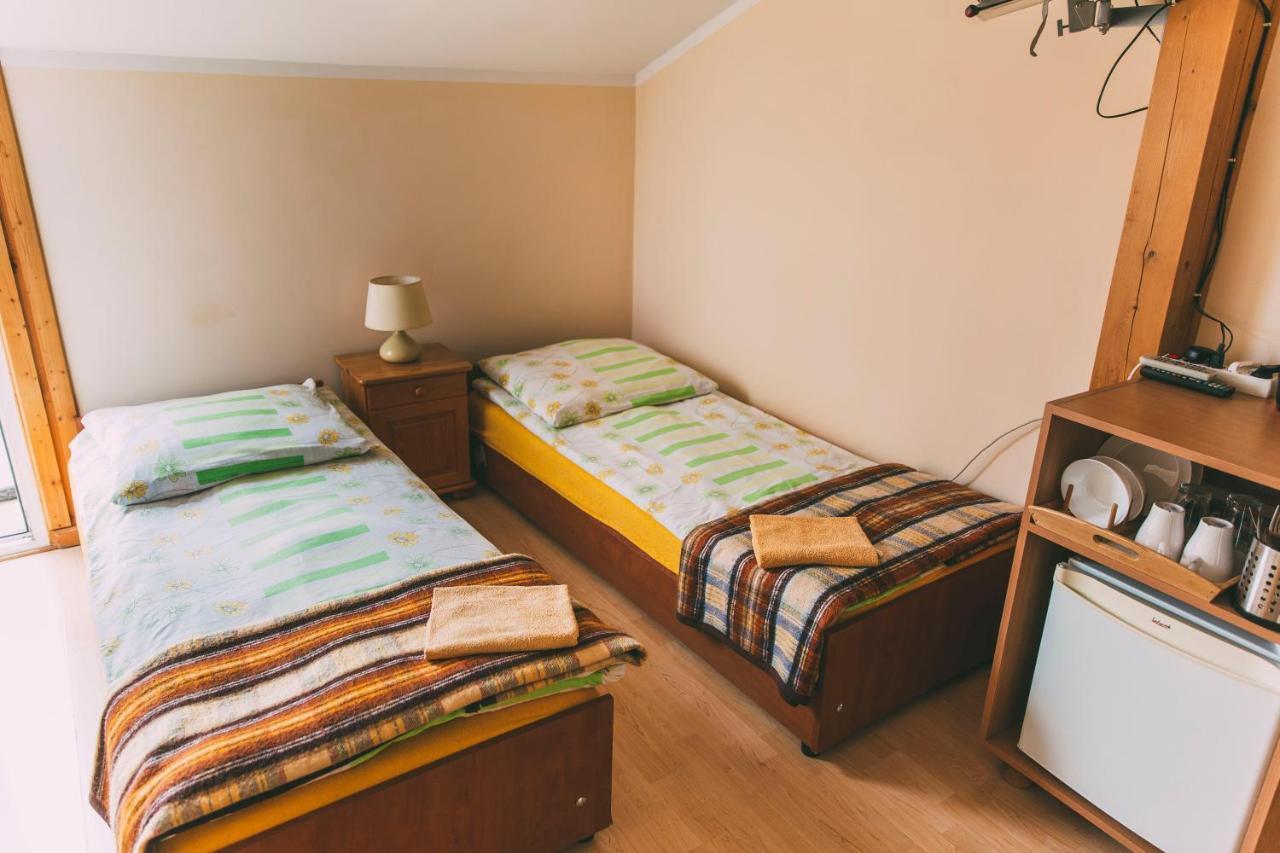 Pokoje Goscinne & Restauracja Pestka Choczewo Bagian luar foto