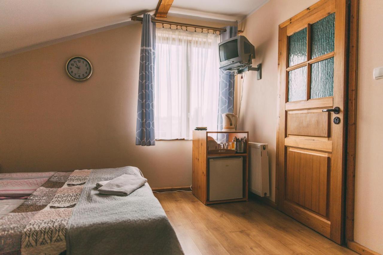 Pokoje Goscinne & Restauracja Pestka Choczewo Bagian luar foto