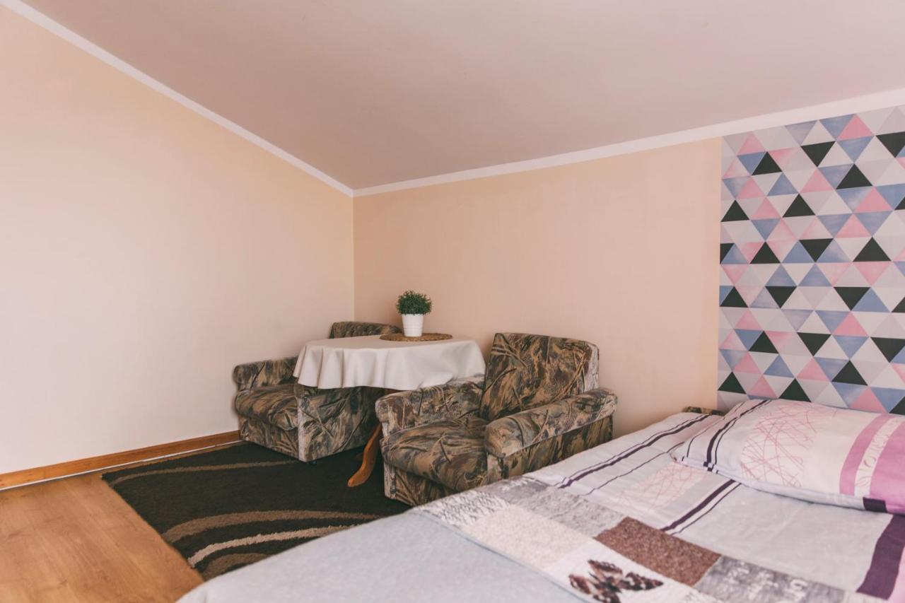 Pokoje Goscinne & Restauracja Pestka Choczewo Bagian luar foto